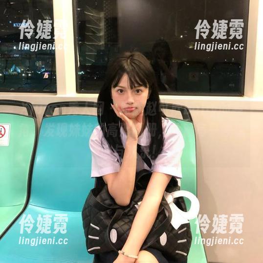 Xiuren秀人网 - 跟随赵可欣baby的视角，发现妹妹的高清图册，珍藏每一帧感动与欢乐！-伶婕霓