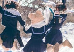 Xiuren秀人网 - 深入陈思琪Art的时尚内衣写真：原图带你走进她的私密空间