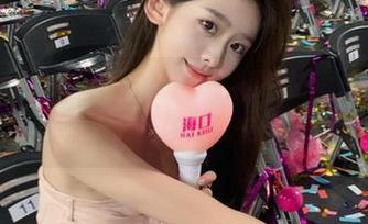 Xiuren秀人网 - 观看顾楚楚Maily的修女写真，彻底颠覆你对修道生活的想象！