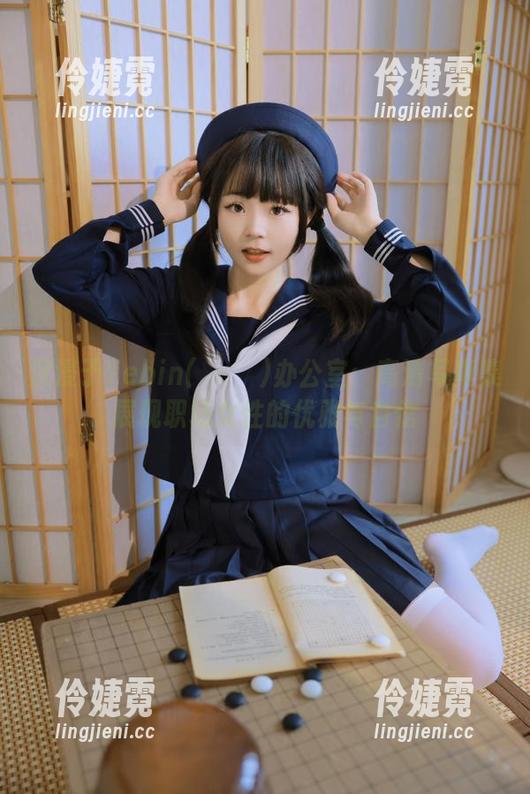 沉浸于Yebin(전예빈)办公室：高清写真集展现职场女性的优雅与自信-伶婕霓