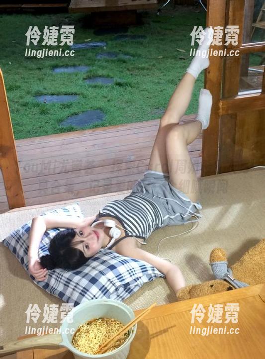 YouMi尤蜜荟 - 探索Carol周妍希女友写真合集，记录爱的每一个细腻瞬间-伶婕霓