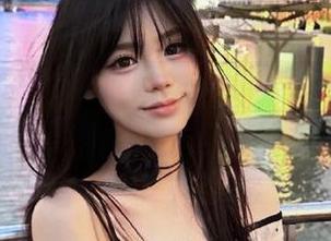 YouMi尤蜜荟 - 让人心动的小海臀Rena运动写真：绽放活力与魅力的精美图片