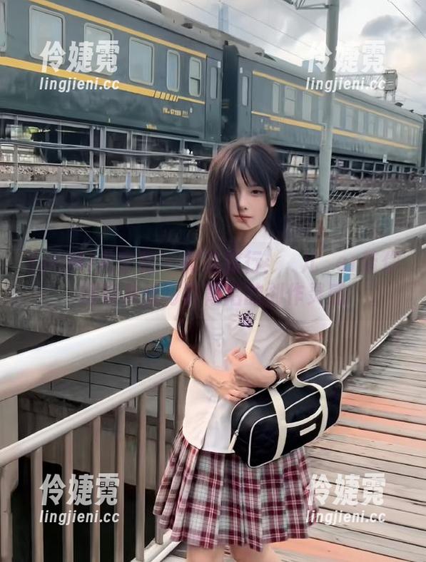 YouMi尤蜜荟 - 高清旅行：玥儿玥er带你探索灰丝写真背后的创作灵感-伶婕霓