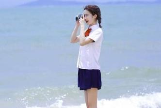 YouWu尤物馆 - 悦儿Yuky的校服写真原图欣赏，观看她如何诠释青春的多样性