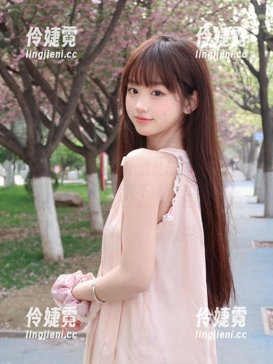 beautyleg - Lola黑丝系列精选套图，视觉盛宴让你欲罢不能的艺术之旅！-伶婕霓