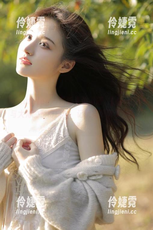 beautyleg - 最新海边图册，Lorraine与大海的亲密接触，记录美好而清新的瞬间-伶婕霓