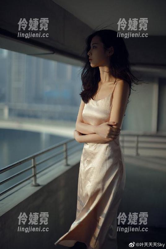 beautyleg - Mimoko短裤私拍必看，精美资源让你一览她的独特风格与绝美气质！-伶婕霓