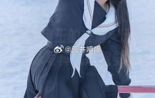 nyako喵子大魔王的挑逗：无圣光黑色透明竞泳写真点燃视觉盛宴