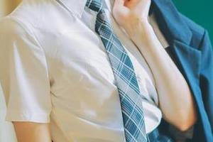pans - 精选小青校服系列美图，全新套图展现校园青春气息与无限魅力！