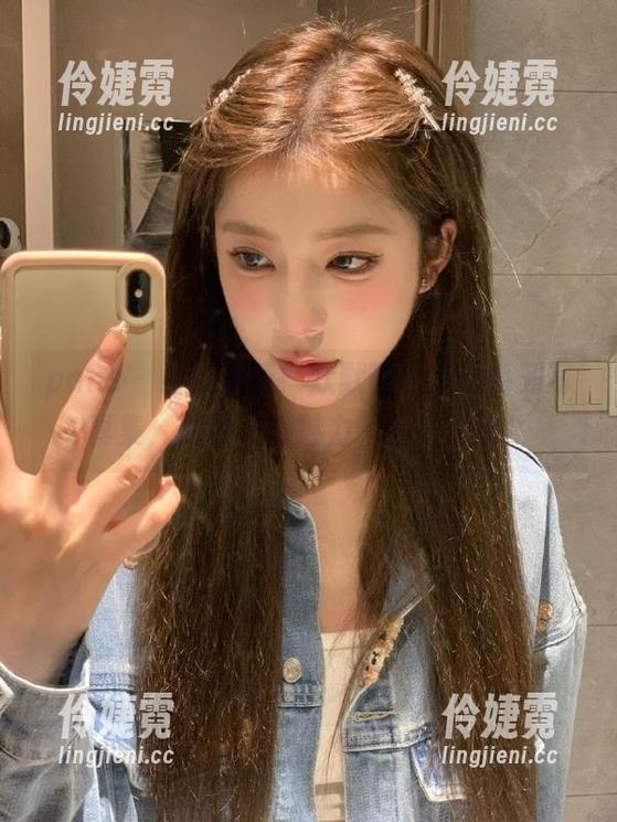 pans - 最新更新！默默带来灰丝系列写真集，展现无限魅力，快来欣赏！-伶婕霓