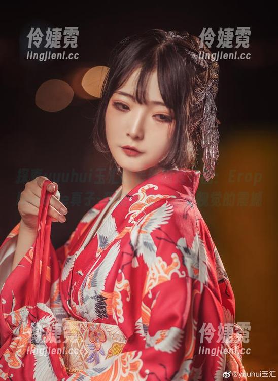 探索yuuhui玉汇的最新图库作品：ErophoneRe真子-和服抹油，感受视觉的震撼-伶婕霓