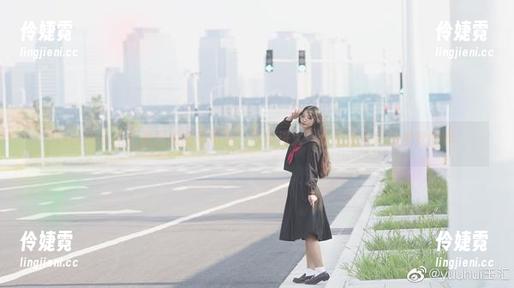 yuuhui玉汇教室的高清美图，带你进入一个绚丽多彩的视觉世界-伶婕霓