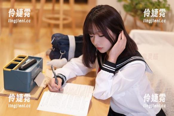 美图与图包的邂逅:yuuhui玉汇在初恋厨房中的创意灵感-伶婕霓 美图与图包的邂逅:yuuhui玉汇在初恋厨房中的创意灵感-伶婕霓