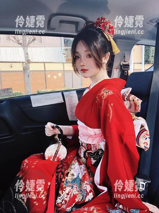收获满满快乐：一小央泽的居家小猫咪合集，图包里藏着惊喜！-伶婕霓