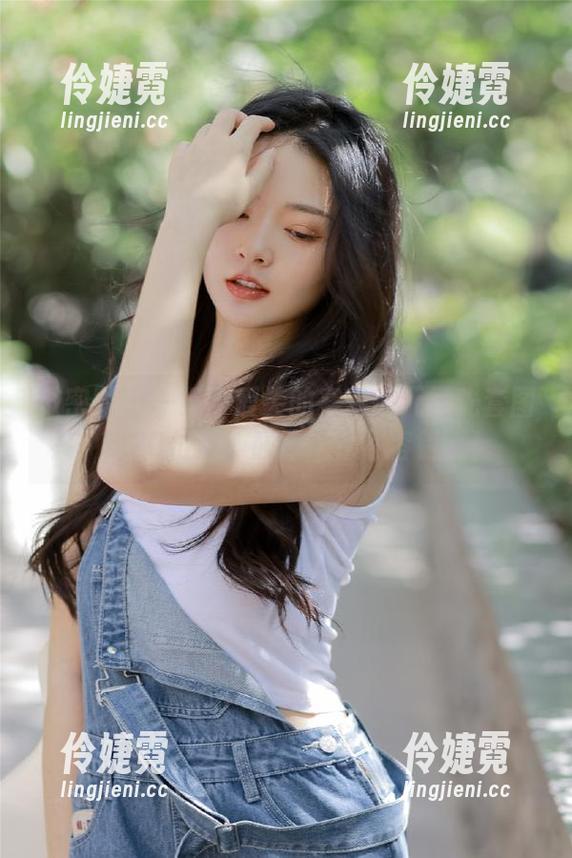 微密圈 - 一组不爱笑的赛琳的无圣光套图,5.20付费,巅峰之作不容错过!-伶婕霓 微密圈 - 一组不爱笑的赛琳的无圣光套图,5.20付费,巅峰之作不容错过!-伶婕霓