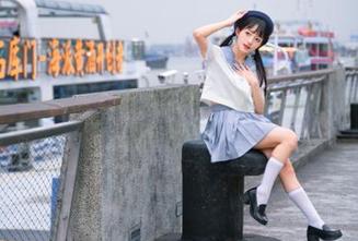 丽柜 - 兔子和闺蜜的优雅写真图集，展现独特魅力，立即下载捕捉独特瞬间！