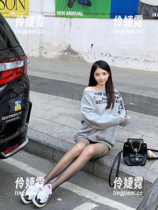 丽柜 - 触动心灵的兔子私房图集：内衣摄影中的艺术表达-伶婕霓