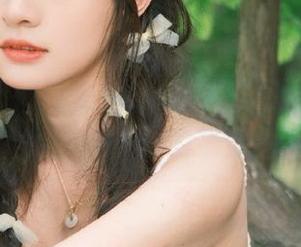 丽柜 - 热门博主婷婷，白裙美图高清回顾，给你不一样的视觉享受