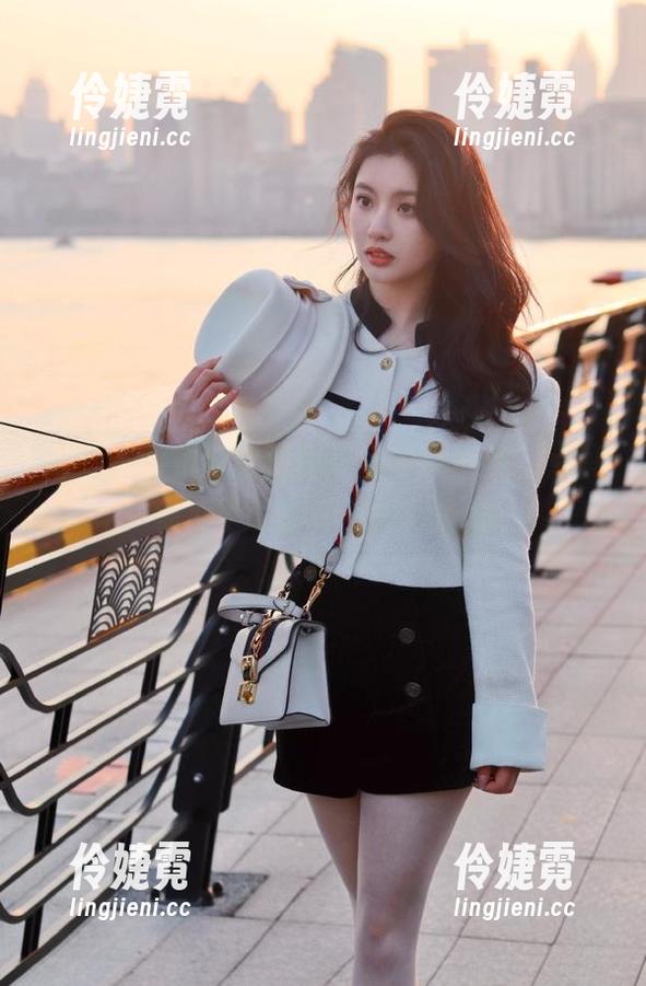 丽柜 - 尔尔全套丽柜一品写真图片，点亮你心中的那份美好与感动-伶婕霓