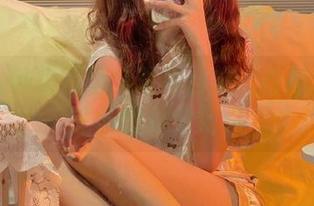 丽柜 - 钟晴万圣节写真合集：奇趣造型与主题图册全记录