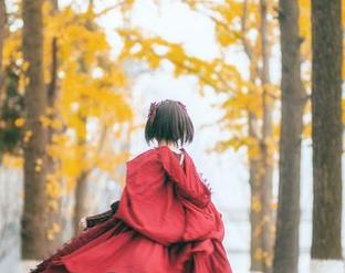 追随五更百鬼的婚纱梦：全新原图更新，感受纯净的美好