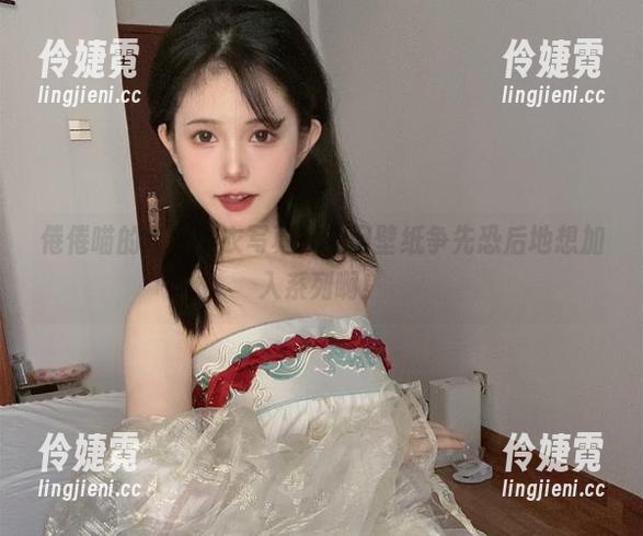 倦倦喵的鱼骨胸衣写真，全网壁纸争先恐后地想加入系列啊！-伶婕霓