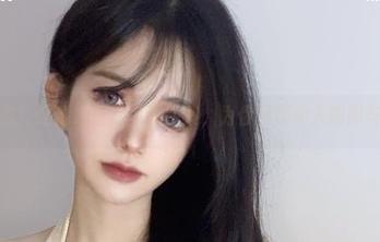 迷人姿态！倦倦喵最新美脚图集，为你呈现动人瞬间与风采！