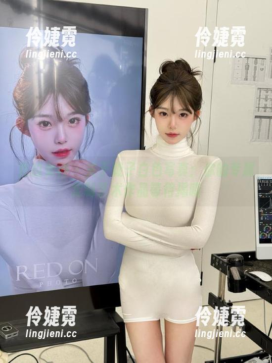 克拉女神 - 关于璇子白色写真：你的专属定制艺术作品等待揭晓-伶婕霓
