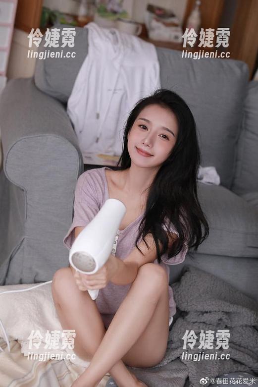 克拉女神 - 免费获取颖儿黑色主题的美图，感受不一样的视觉冲击-伶婕霓