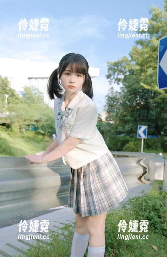 兔玩映画独家图片：沙耶与爱宕兔女郎的搞笑瞬间原图，带给你视觉与笑料的双重享受！-伶婕霓