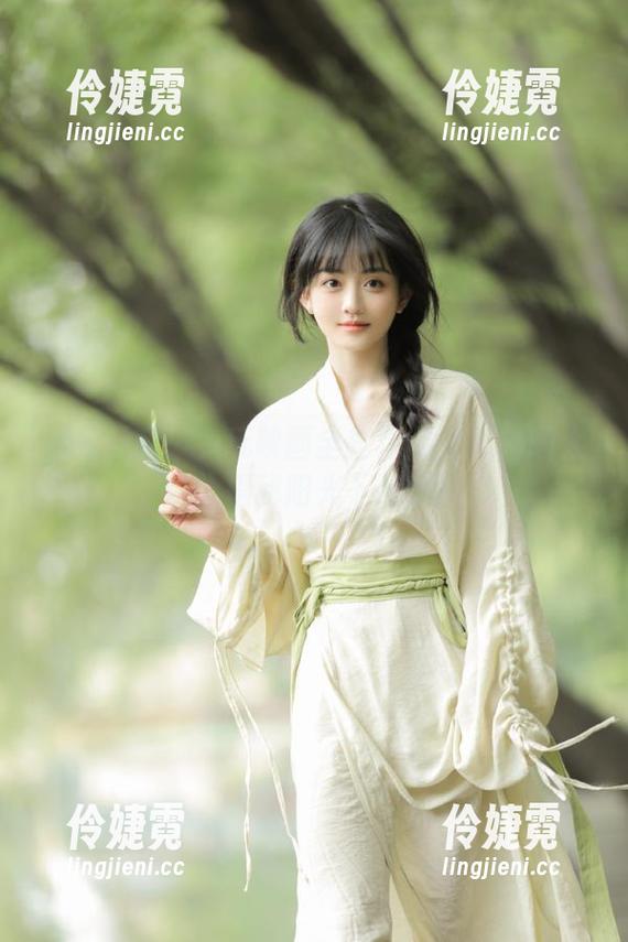 超级巨献！兔玩映画全套作品《天台晒太阳》揭秘阳光下的童话-伶婕霓