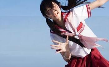 初夏女神 - 安妮：秘密高清图片挑战传统，展示她对生活的独到见解