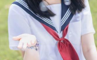 南鸽高清写真集：诠释办公室中的优雅与创造力