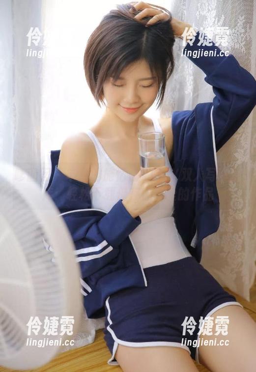嗲囡囡 - 丰富的施忆佳KITTY双人写真图库：轻松下载保存你喜爱的作品-伶婕霓