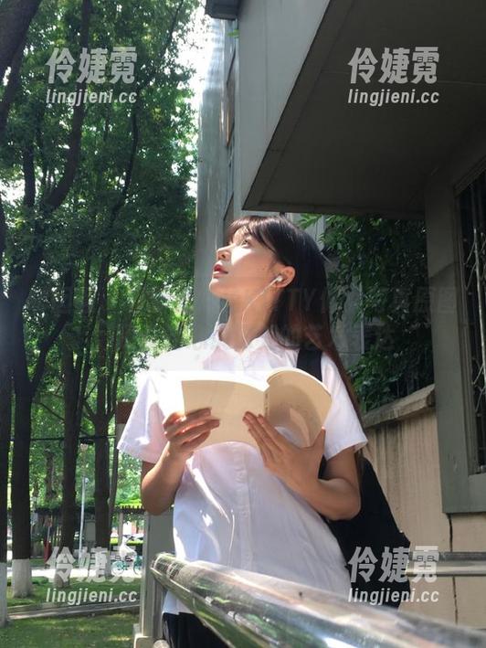 嗲囡囡 - 最新施忆佳KITTY修女写真原图，探索她心灵深处的艺术表达-伶婕霓