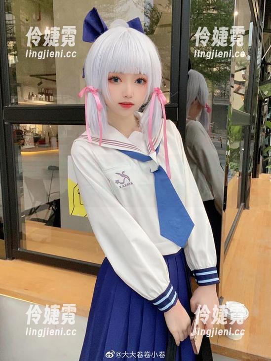 大大卷卷小卷带你领略女游客陈的精彩瞬间，高清图片尽显青春气息-伶婕霓