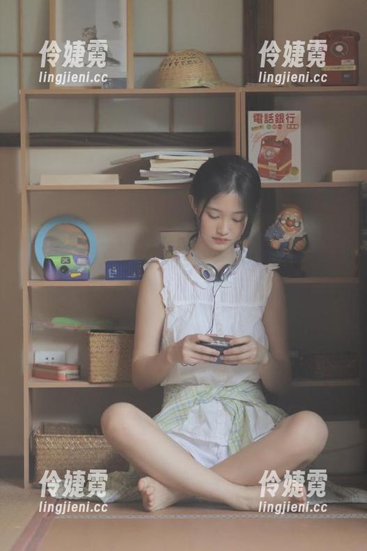 头条女神 - 火儿旗袍写真作品选：一组令人惊艳的高清图片回顾-伶婕霓