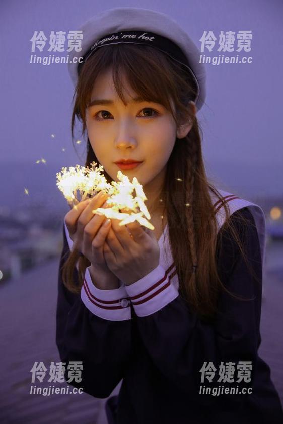 头条女神 - 申美嫣全新图集更新上线：揭开豹纹背后的无限魅力与风情-伶婕霓