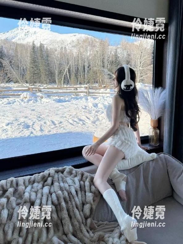 学妹加速跑 - 全新视角下的小苏居家写真作品集：分享细腻的生活艺术-伶婕霓