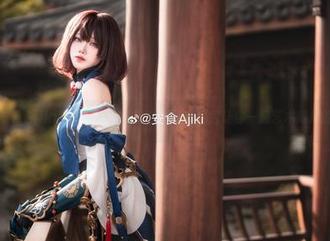 呈现安食Ajiki和甘雨的完美结合：写真图包让你一窥艺术背后的故事