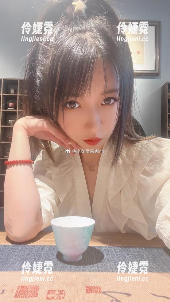 小女巫露娜的女孩作品,让你心动不已的福利合集!-伶婕霓 小女巫露娜的女孩作品,让你心动不已的福利合集!-伶婕霓