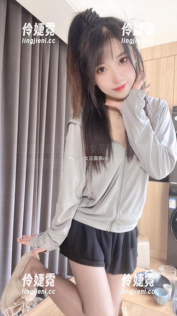 感受魔法的力量，小女巫露娜姐姐的最新作品套图，无穷魅力等你来发现！-伶婕霓