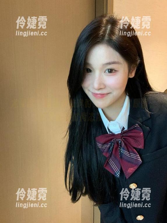 尤果网 - 探索乔依琳豹纹写真全套原图，感受她的时尚态度与风格-伶婕霓