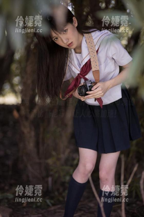 尤果网 - 夏天的最佳伙伴，乔依琳可爱的高清比基尼写真让人心跳加速！-伶婕霓