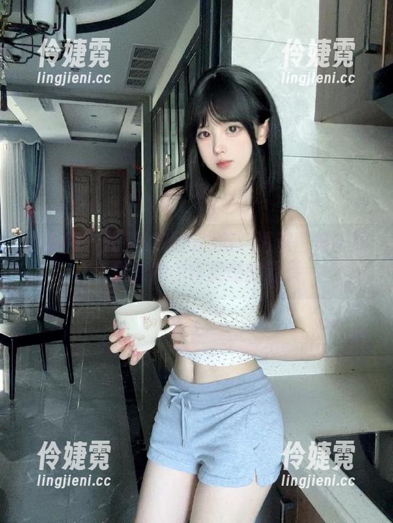 尤果网 - 佟蔓的秘密之旅：透过图集作品，探索她创作灵感的源泉-伶婕霓