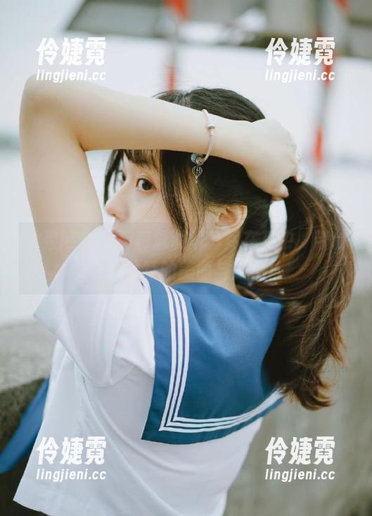尤果网 - 李莉莉泳装写真尽在其中，带你领略独特的美丽与风情！-伶婕霓