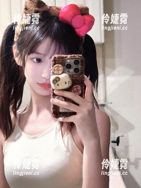 尤果网 - 最新毛COCO办公室套图,时尚与舒适的完美结合体验!-伶婕霓 尤果网 - 最新毛COCO办公室套图,时尚与舒适的完美结合体验!-伶婕霓