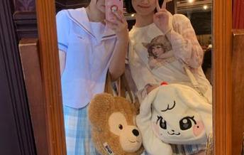 尤果网 - 从未见过的粉色魅力！王莹精美图包资源等你来发现