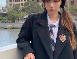 尤果网 - 超高清图包来袭！蜜儿穿棉袜的时尚姿态，你绝不能错过！