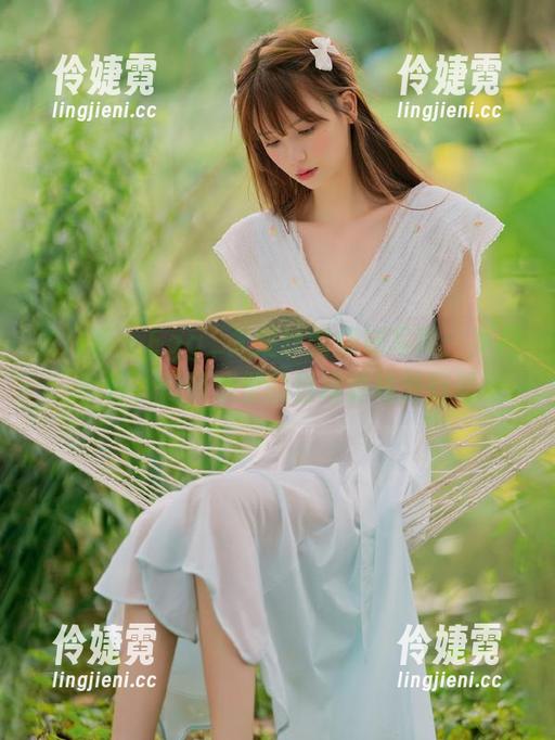 尤蜜荟 - Egg_尤妮丝的棉袜写真：岁月静好，但图集里的自嘲却格外鲜明-伶婕霓